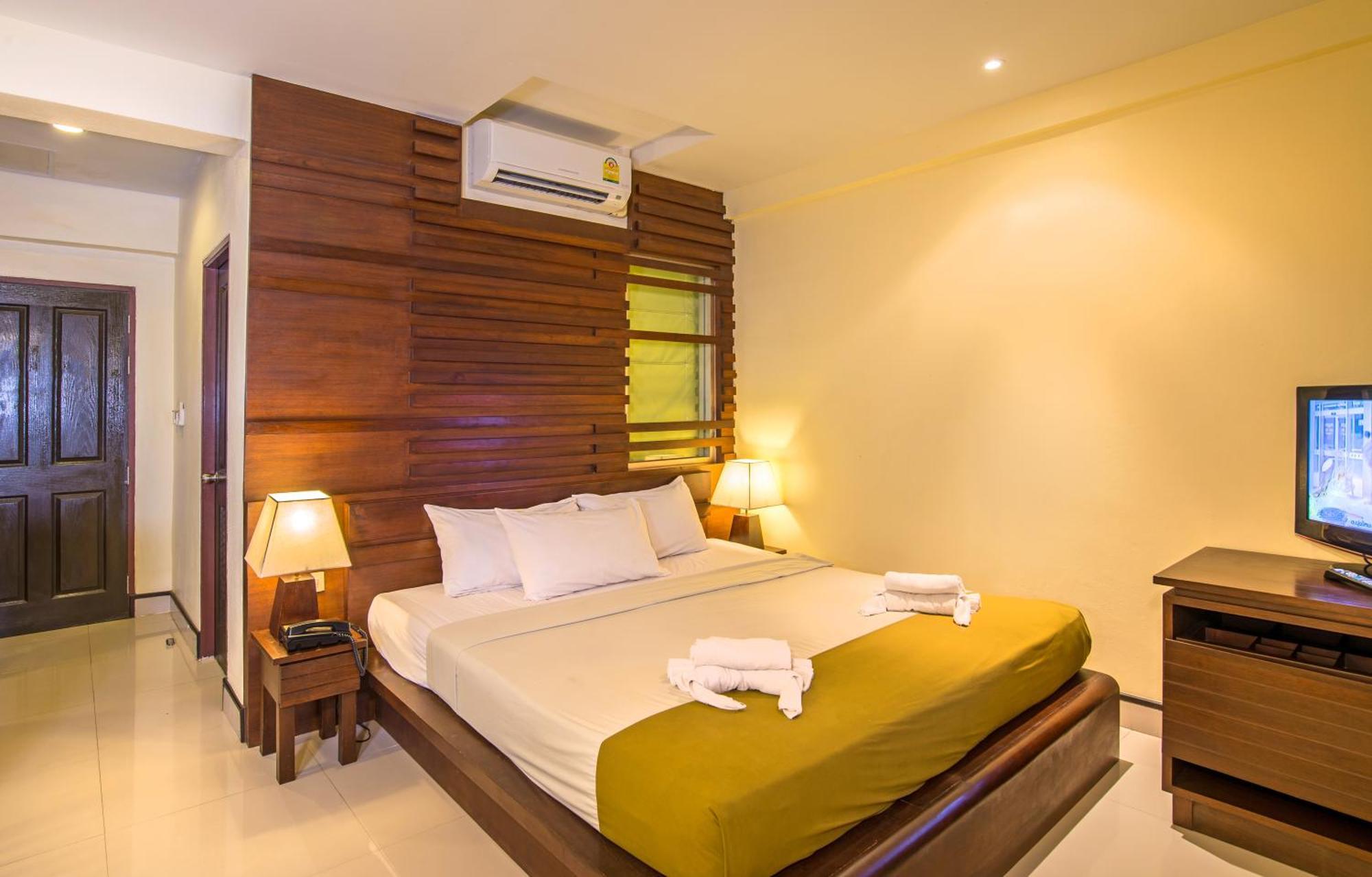 Lanta Pura Beach Resort-Sha Extra Plus Koh Lanta Exterior photo